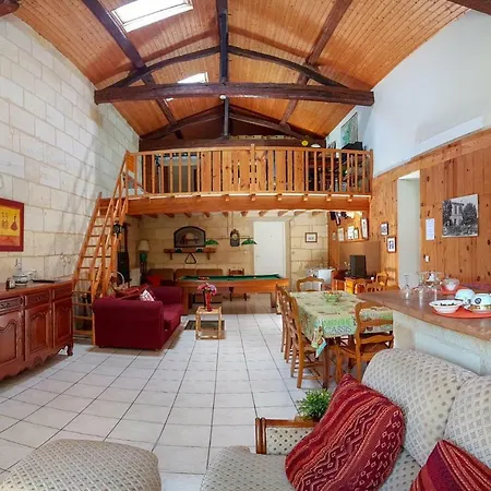 De La Caussade Holiday home